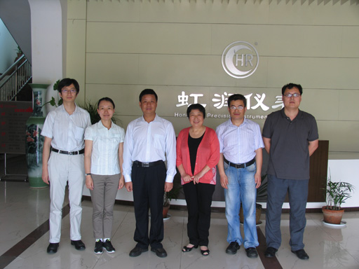 上海理工大學(xué)領(lǐng)導、教授一行考察虹潤公司